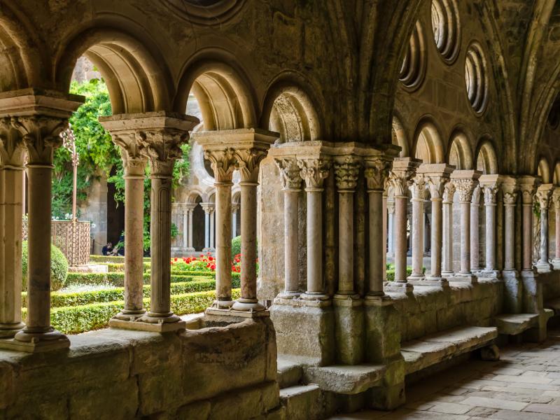 architecture abbaye fontfroide